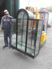 E13 vetrina vittoriana.jpg