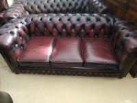 divano red vintage 3 posti ,divano red chesterfields sofa green brown chester divano divanetto 3 posti restaurato restored leather pelle originale original capitonato  capitonne fashion vintage antico poltrona wings bergere berger